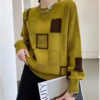Women’s Lightweight Crewneck Sweater with Round Neck